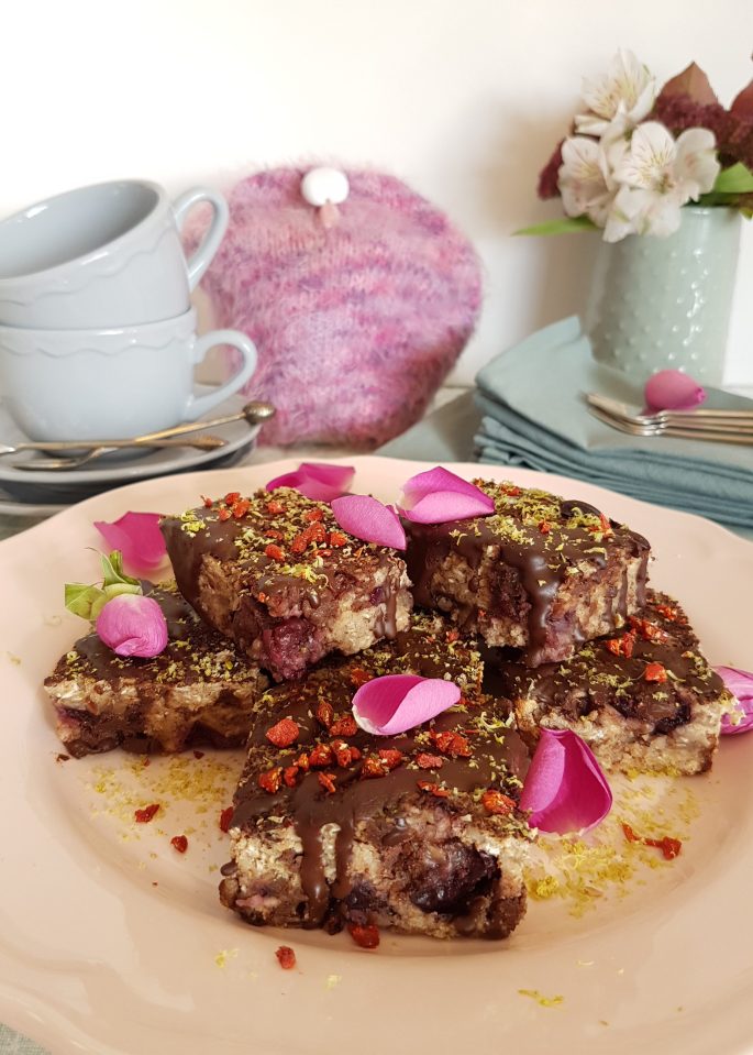 Almond Cherry Chocolate Chip Granola Bars
