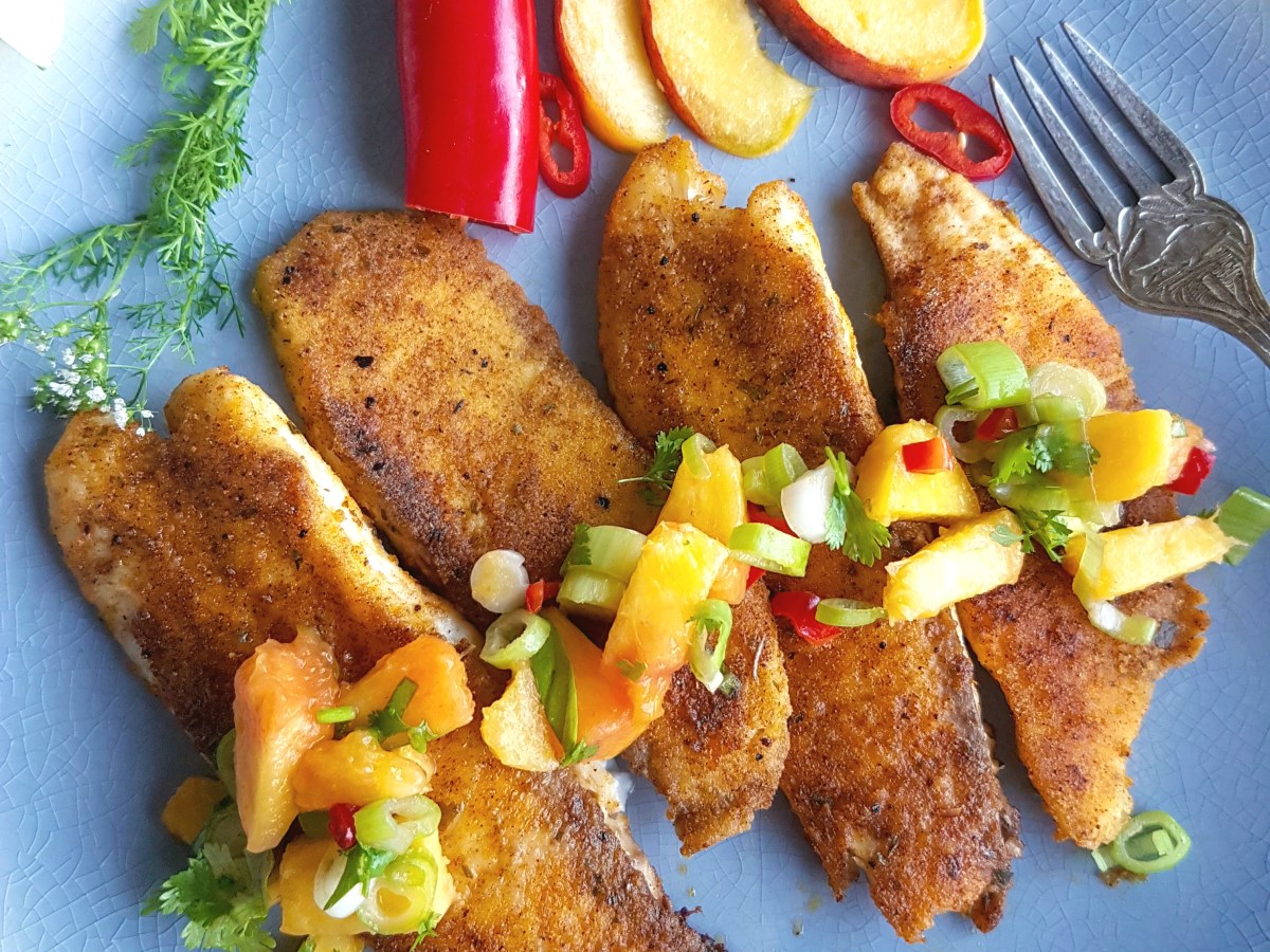 Crispy Fish Fillets with Tequila Mango&nbsp;Salsa