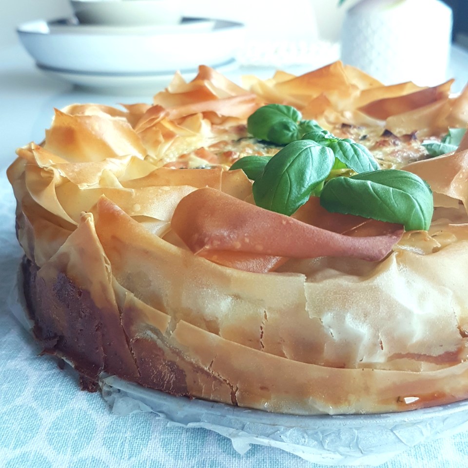 salmon phyllo quiche2